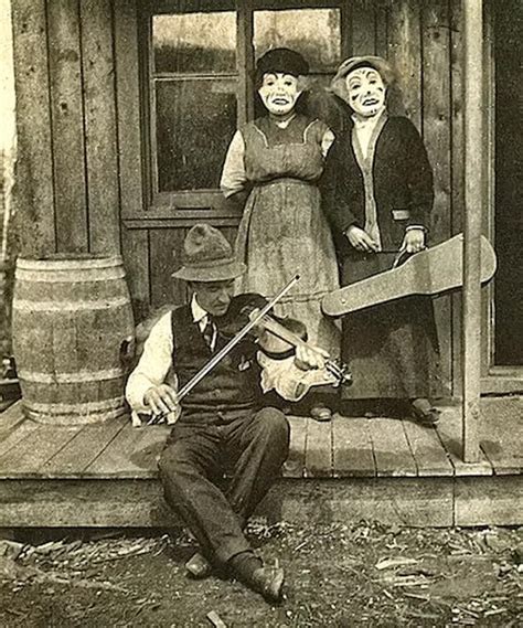 50 Insanely Creepy Vintage Photos That Will Probably Give You Nightmares. . Creepy old photos explained